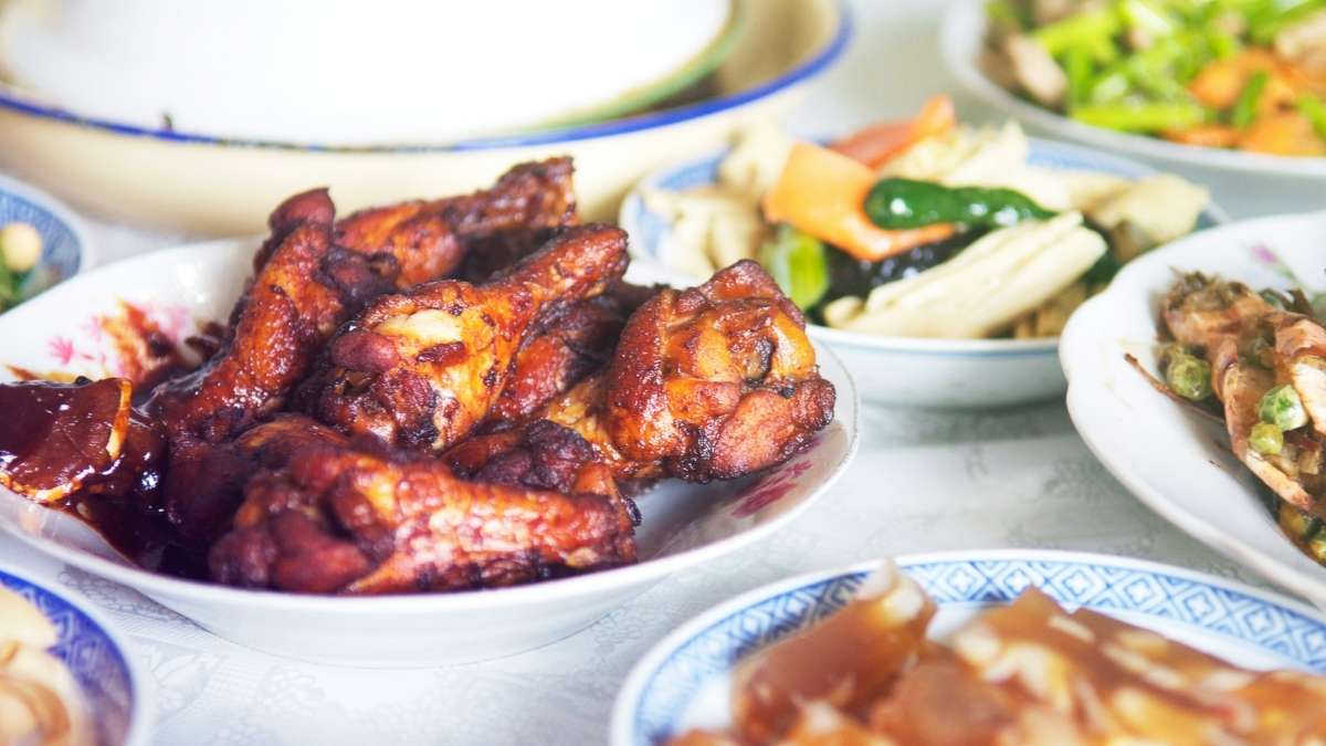 Touchdown Wings: 5 Amazing Recipes for Crispy Flavor