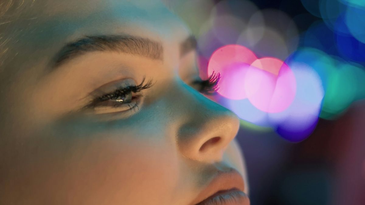 Clear and Brilliant Laser: 5 Powerful Benefits & Risks